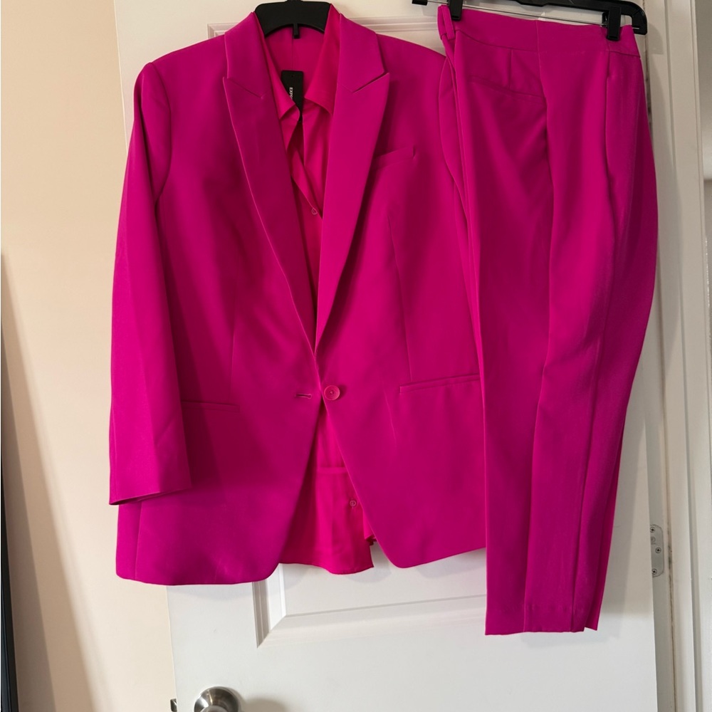 Express Fuchsia Pantsuit-  FREE SHIPPING - Picture 4 of 14